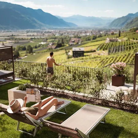 Grafenstein Familienresidence Hotel 4*