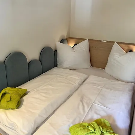 Grafenstein Familienresidence Hotel 4*