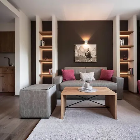 Grafenstein Familienresidence Hotel 4*