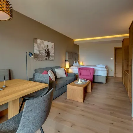 Grafenstein Familienresidence Hotel Tscherms